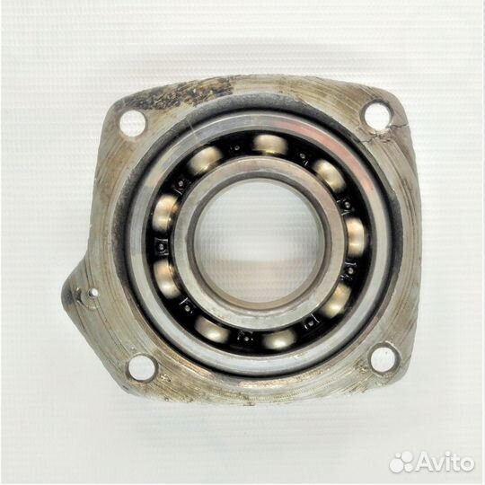 Корпус переднего подшипника коленвала в сборе Урал