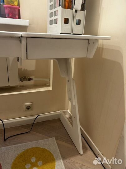 Школьная парта