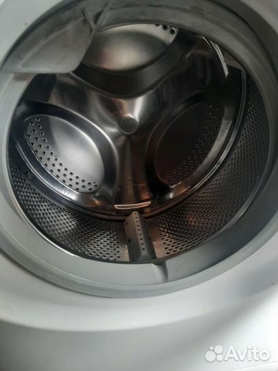 Стиральная машина Hotpoin Ariston