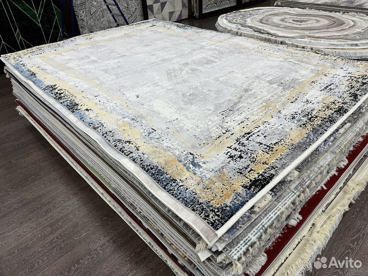 Ковер вискозный 2.4х3.4 новый