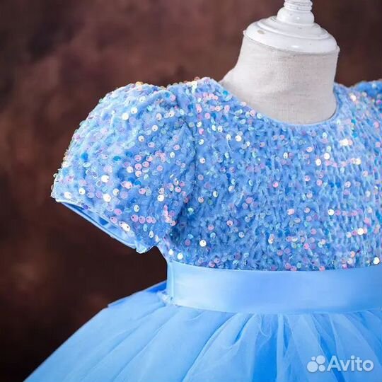 Нарядное платье для девочки