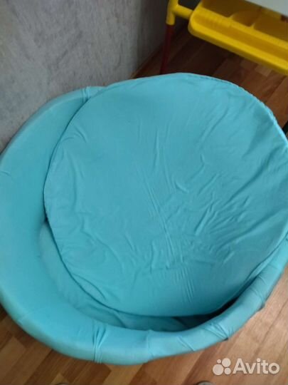 Сухой бассейн с шариками