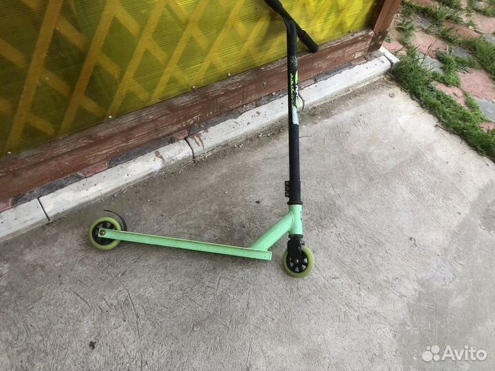 Трюковой самокат