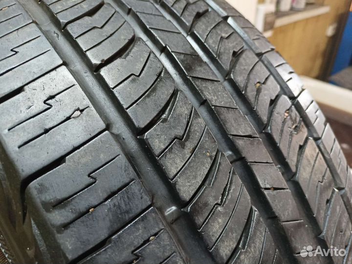 Kumho Road Venture APT KL51 275/65 R17