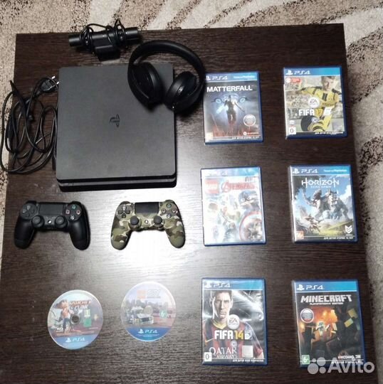 PlayStation 4 Slim (512 GB)