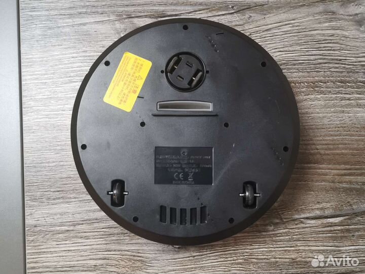 Робот пылесос