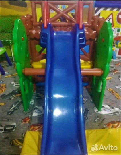 Горка крепкий пластик