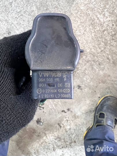 Катушка зажигания Volkswagen Tiguan 2.0 CCZ