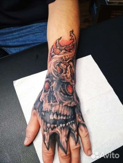 Татуировка. Тату мастер