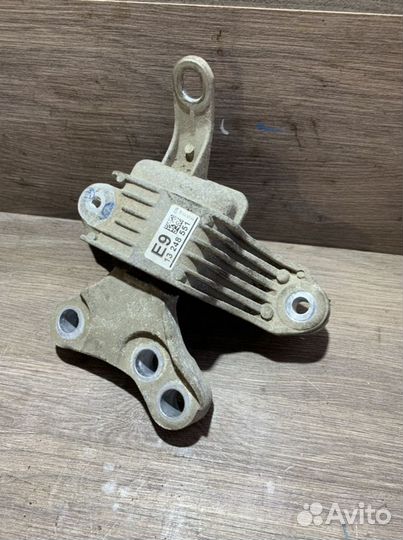 Подушка МКПП Шевроле Круз