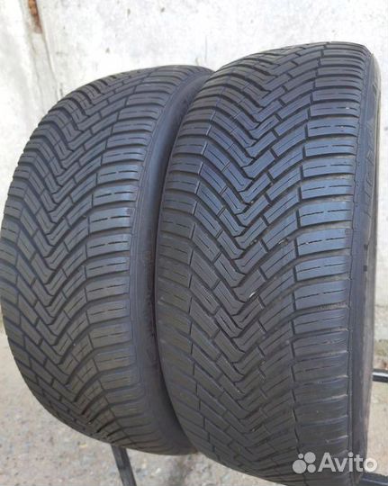 Continental AllSeasonContact 215/45 R18 93V