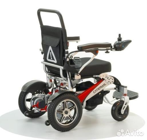 Очень легкая кресло-коляска с электроприводом