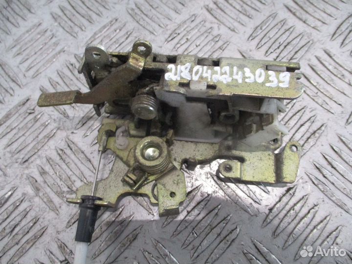 Замок двери Mercedes-Benz A9737200735