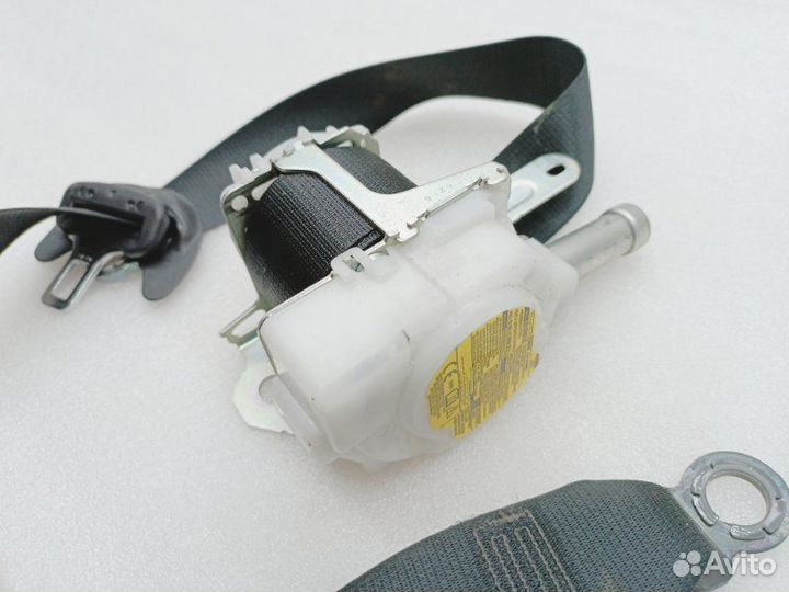 Ремень безопасности с пиропатроном передний правый