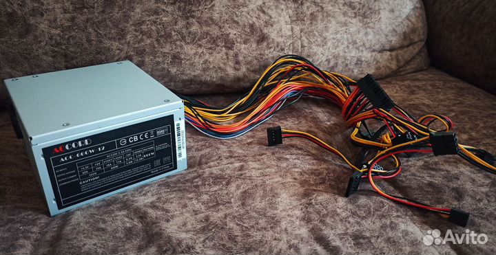 Блок питания Accord 600W 2x6+2pin на пломбах