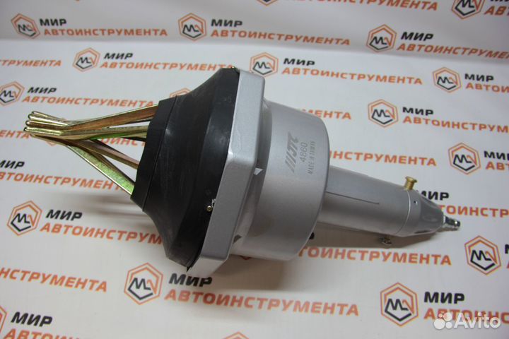 Приспособление для замены пыльников пневматическое