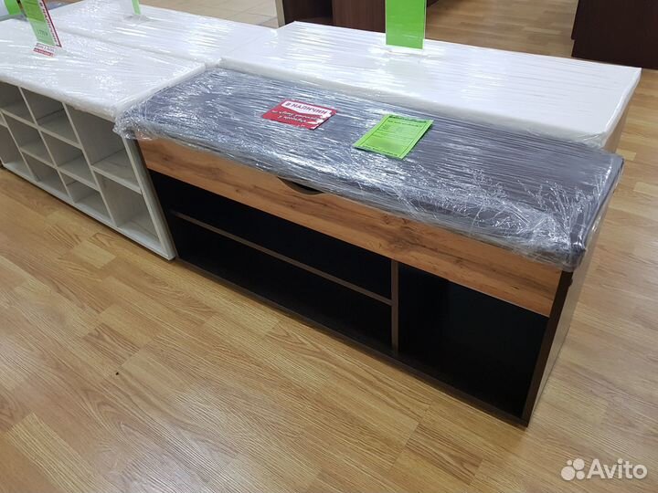 Тумба обувная орех