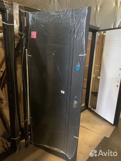 Дверь входная 07 Эверест Капучино 860х2050