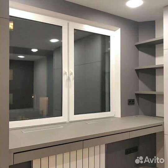 Рабочая зона у окна