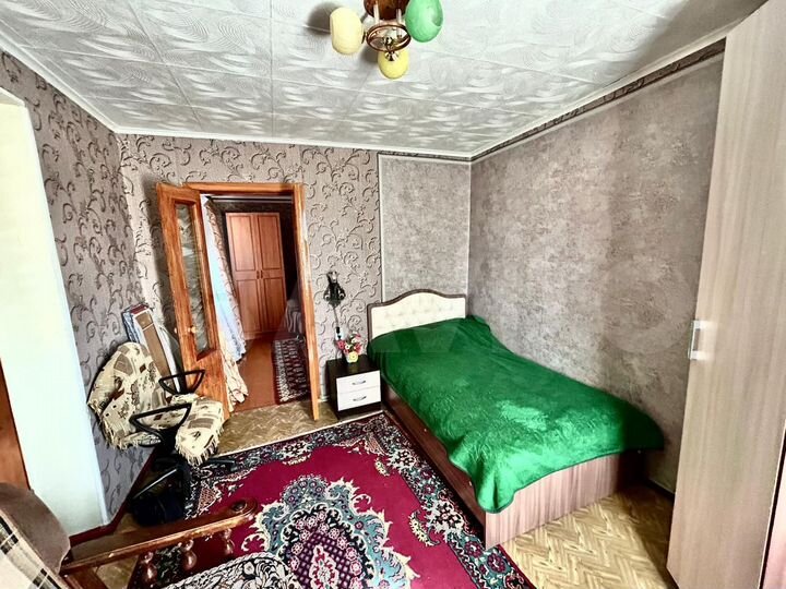 3-к. квартира, 50 м², 3/5 эт.