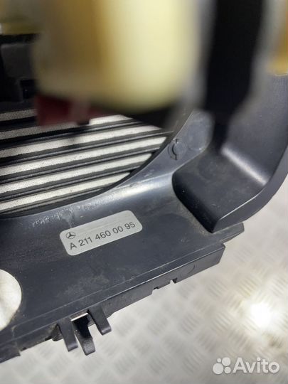 Кожух рулевой колонки Mercedes-Benz E-Class (W211)