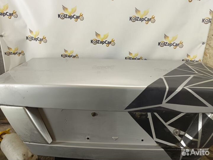 Крышка багажника Mitsubishi lancer