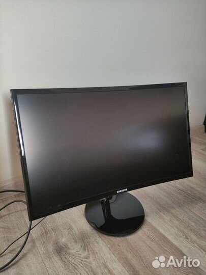 Монитор 23.5 Samsung CF39 C24F390FHI, VA