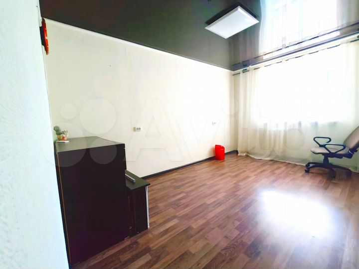 2-к. квартира, 55 м², 3/5 эт.