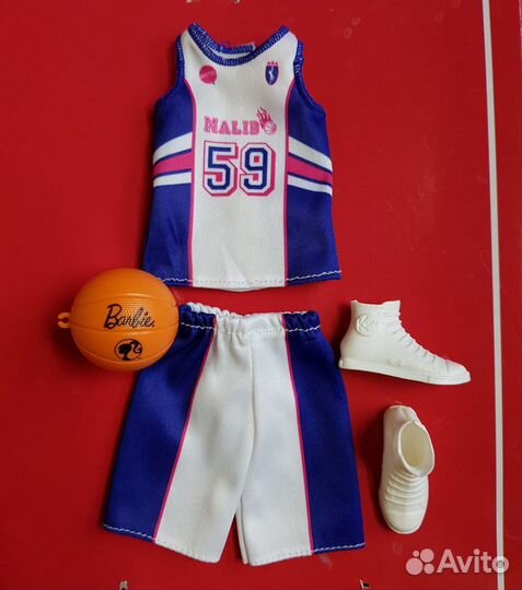 Аутфиты для Кенов Барби Маттел