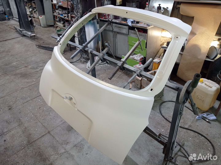 Крышка дверь багажника ниссан микра к12