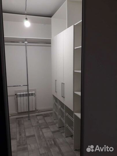 Двери купе. Складные двери.Гардеробные