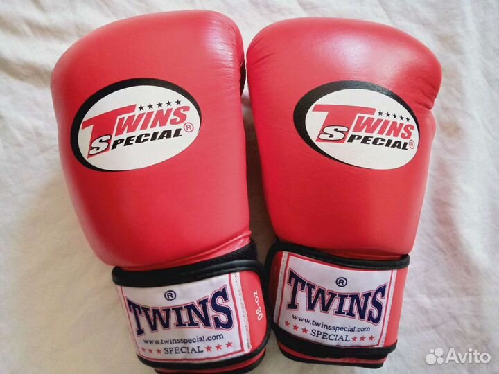 Боксерские перчатки
