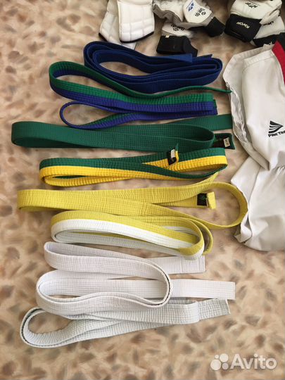 Форма снаряжение для тхеквандо,деская