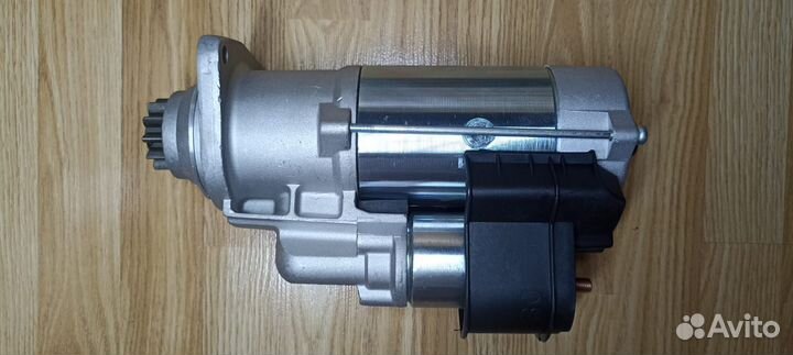 Стартер новый