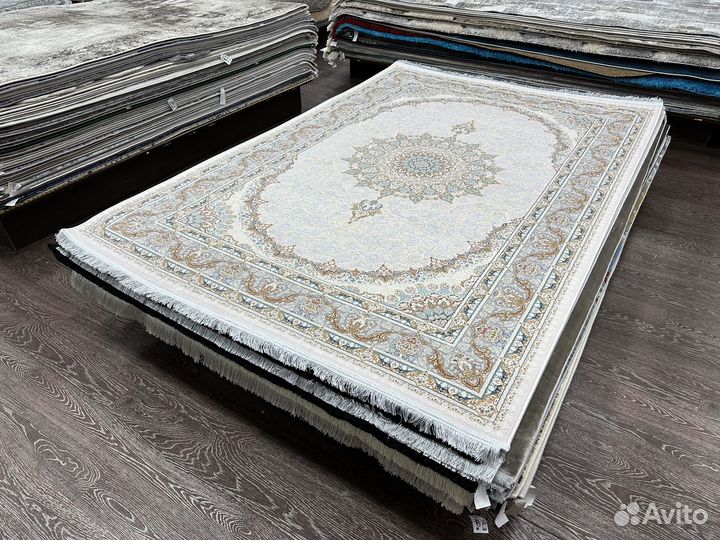 Ковер новый 1.6х2.3 Иран