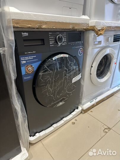 Стиральная машинка черного цвета инверторный 6.5кг