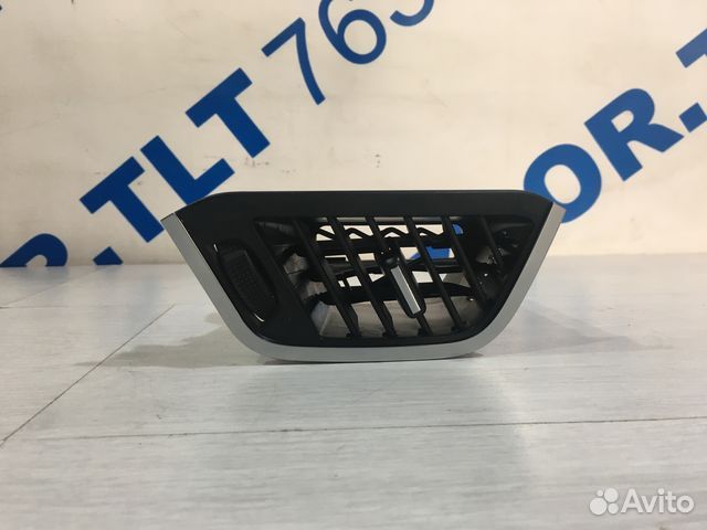 Дефлектор левый LADA xray 1.6 мт