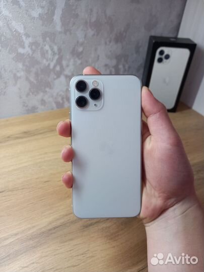 iPhone 11 Pro, 64 ГБ