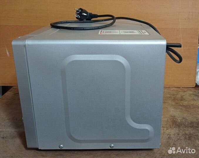 Микроволновка Rolsen 17л свч 700Вт