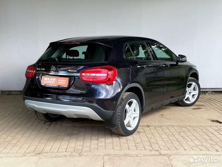 Mercedes-Benz GLA-класс 2.0 AMT, 2015, 80 210 км