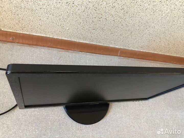 Philips 22' тонкий мультимедийный в идеале