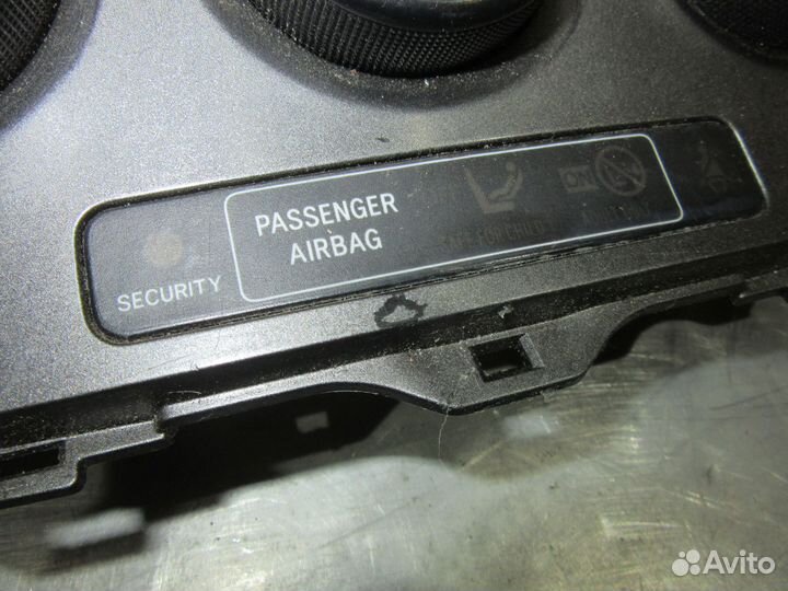 Блок управления отопителем Toyota Auris (E15)