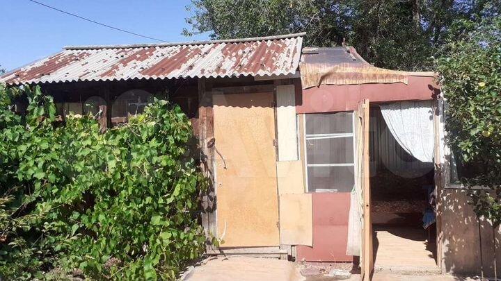 Дача 10 м² на участке 6 сот.