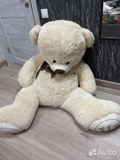 Плюшевый медведь