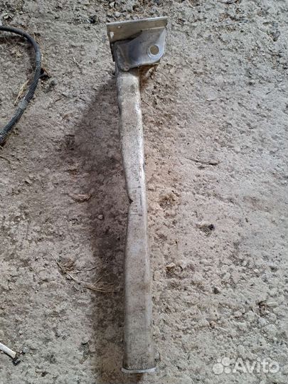 Кронштейн усилителя Peugeot 308