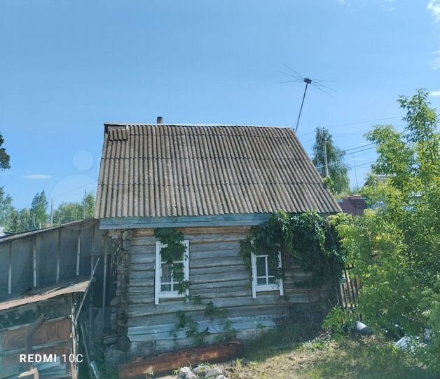 Дом 20 м² на участке 4,5 сот.