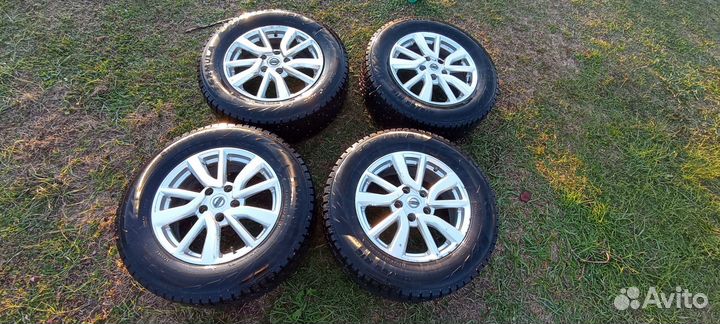 Formula Ice 215/65 R16