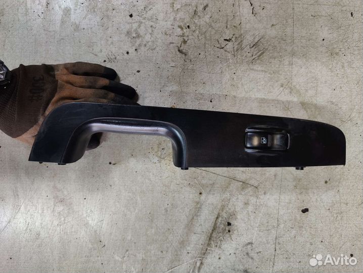 Блок упр стеклоподъёмником Hyundai Sonata 4 EF