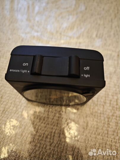 Часы будильник 