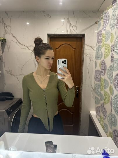 Топ на пуговицах с завязками